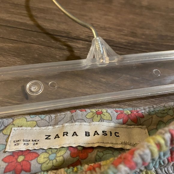 Zara Basic Floral Mini Skirt - Picture 2 of 4